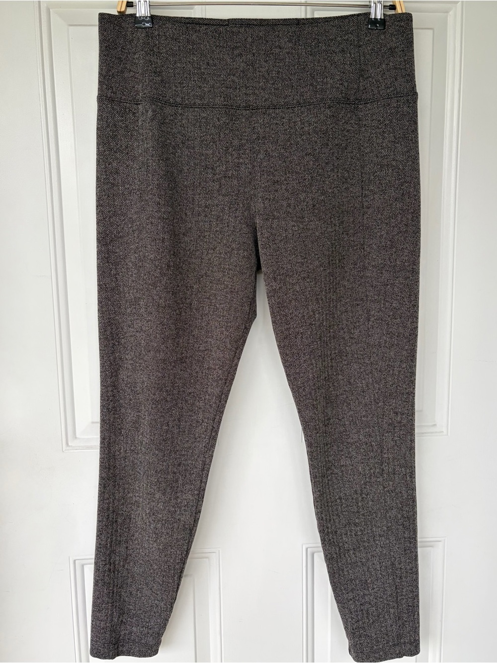 •Athleta• Delancey Herringbone Tight Black/Abalone Gray - Size Large